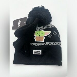 NWT Star Wars Hat and glove set